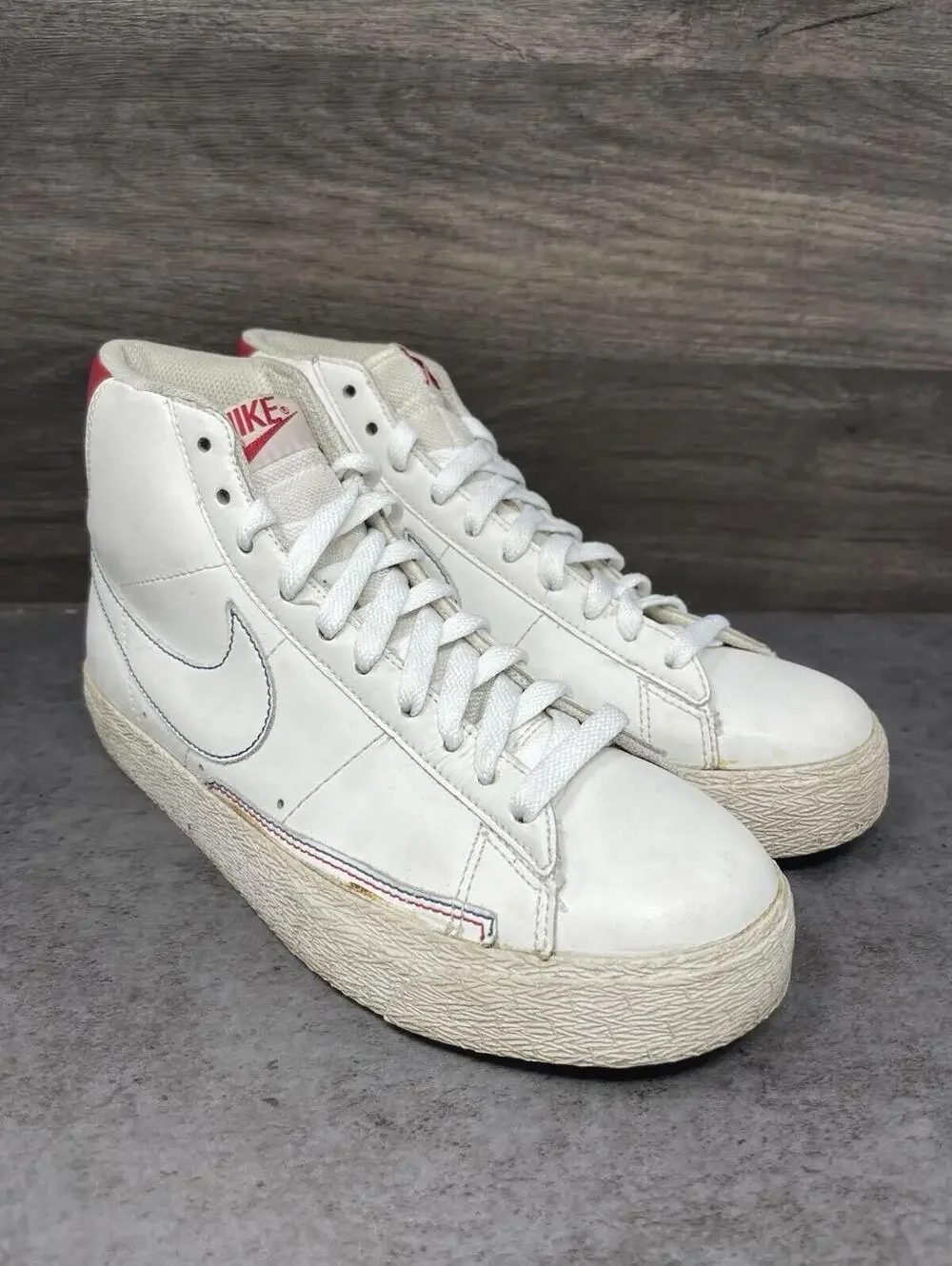 Nike Blazer Mid Sneakers Womens Size 8 White Red Athletic Trainer